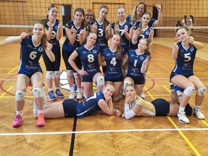  Modré staršie žiačky vo Zvolene vyhrali 